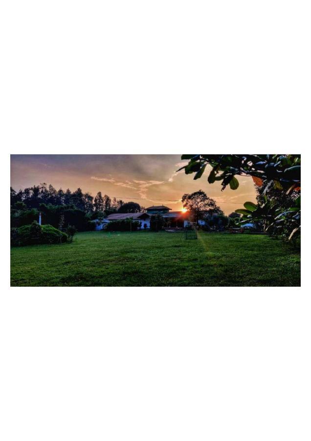The Horse & Chariot Hotell Madikeri Exteriör bild